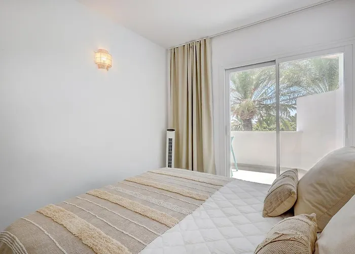 Lucy - 2 Bed Estepona