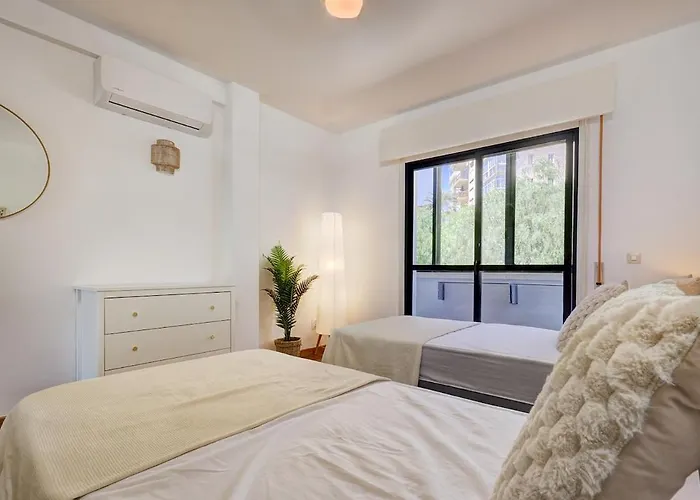 Lucy - 2 Bed Appartement