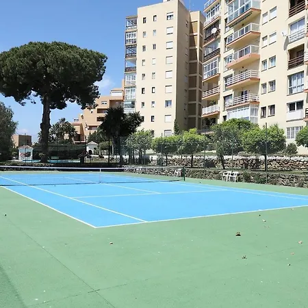 Lucy - 2 Bed *
