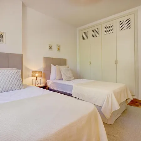 Lucy - 2 Bed * Estepona