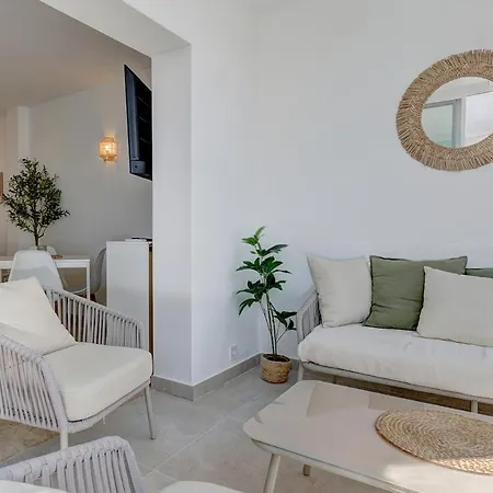 Lucy - 2 Bed Apartamento